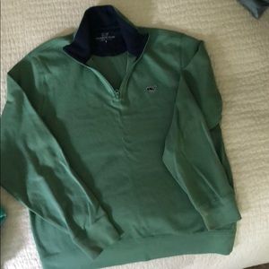 Vineyard Vines sweatshirt
